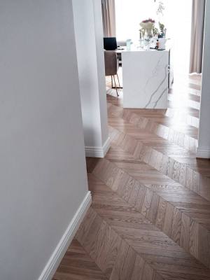 Σοβατεπί από polyforce πλαστικό MD095 skirting board