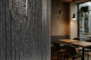 Πάνελ Εύκαμπτης Πέτρας PANEL 111050 muretto σκούρο γκρι ΔΙΑΤΙΘΕΤΑΙ ΣΕ ΣΥΣΚΕΥΑΣΙΑ 10 ΤΕΜΑΧΙΩΝ